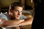 John Crichton Looking at Aeryn Sun
